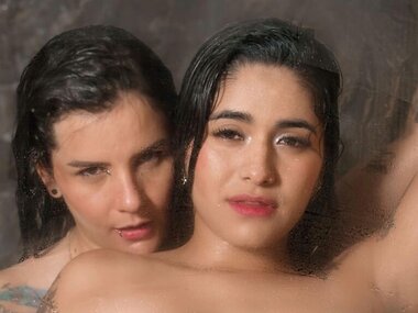 SaraAndMayra Webcam