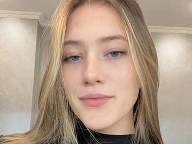 ElizabethDebicki Webcam