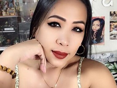 Holygurly Webcam