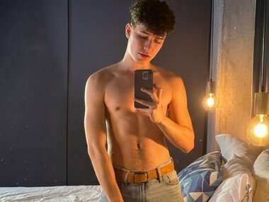 AdrianMorelli Webcam