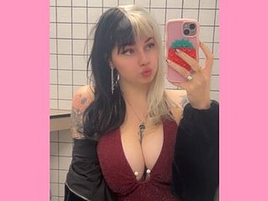 Angelina_Glass Webcam