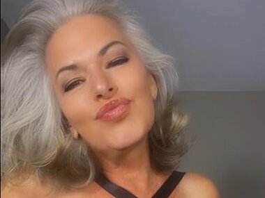 SilverVixen69 Webcam
