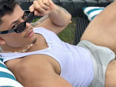 CamiloBlack Webcam